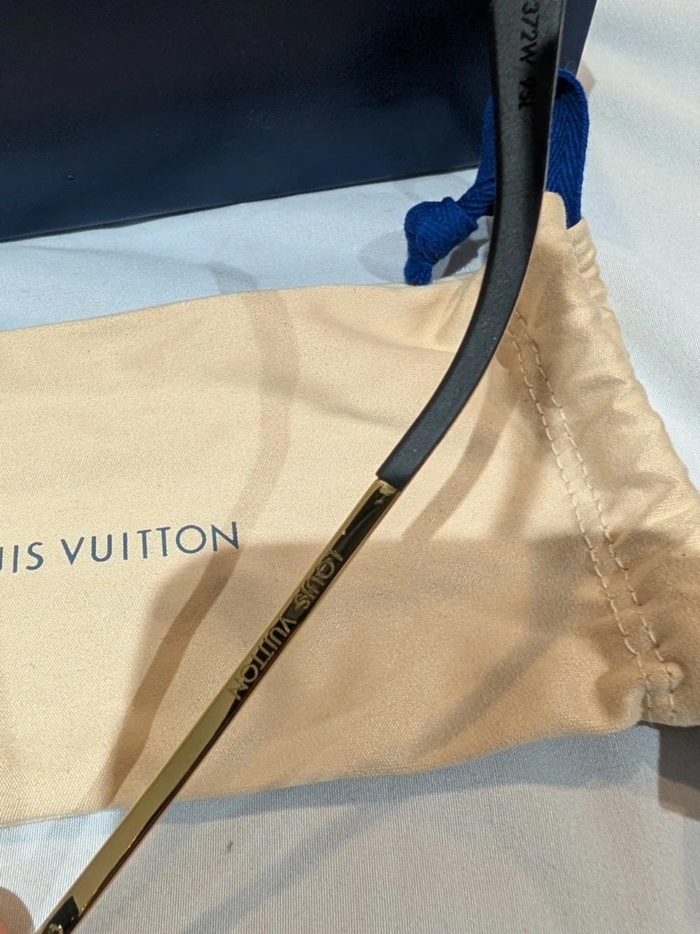 Louis Vuitton Gold Frame Sunglasses with Gray Lenses(ORIGINALS)